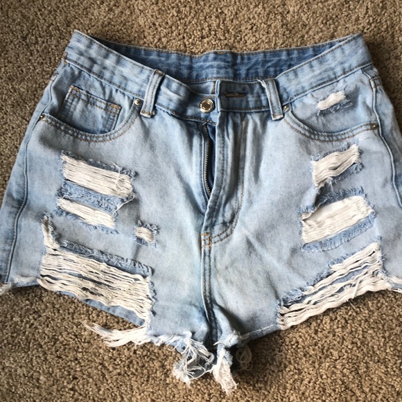 Shein frayed high-waisted shorts - Picture 1 of 3